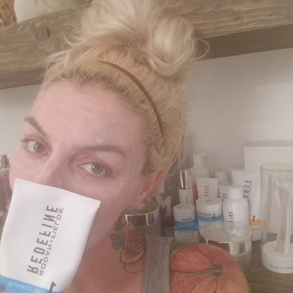 Rodan & Fields - Picture 4 of 9